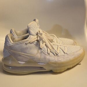 Nike White and Cream Low-Top Athletic Sneakers